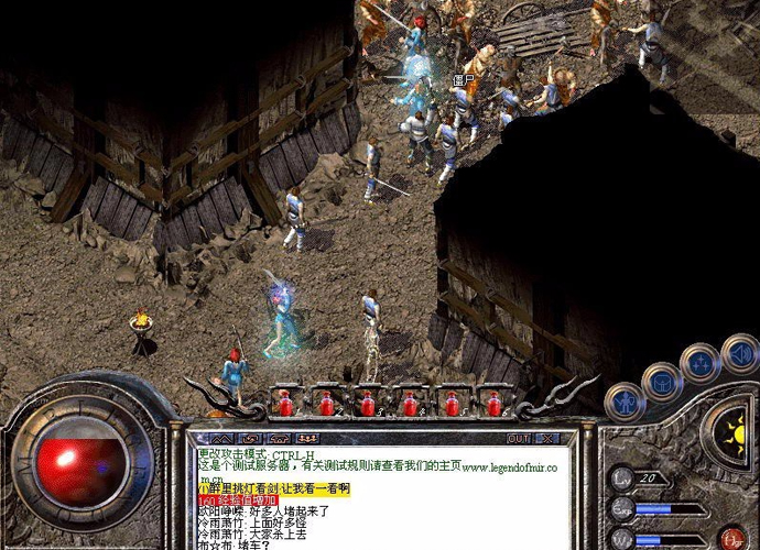 僵尸洞怪傻经验高，十多级来这里练级很不错。